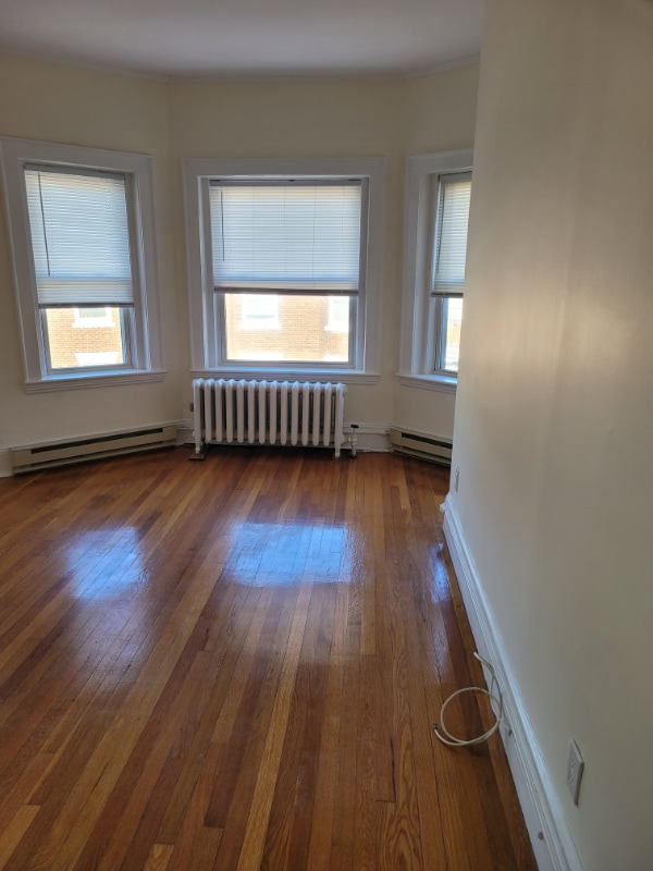 36 Boulevard Terrace in Boston, MA - Foto de edificio - Building Photo