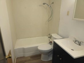 2 N Richard Dr in Pine Bluff, AR - Building Photo - Building Photo