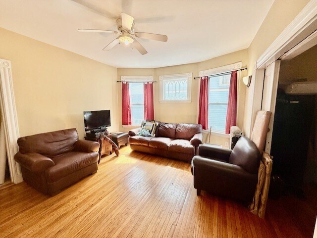 66 Roseland St in Somerville, MA - Building Photo