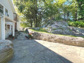 301 Haviland Rd in Stamford, CT - Building Photo - Building Photo