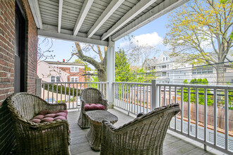 46 Cameron St, Unit 3 in Brookline, MA - Building Photo - Building Photo