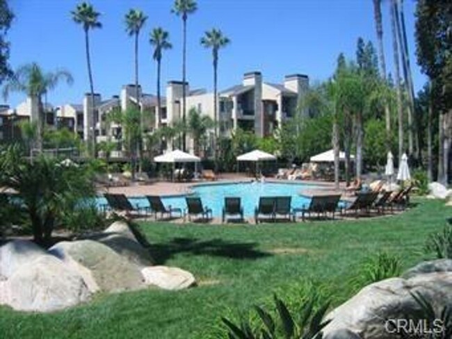 property at 21450 Burbank Blvd