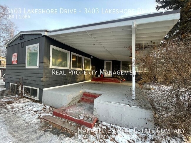 3403 Lakeshore Dr in Anchorage, AK - Building Photo - Building Photo