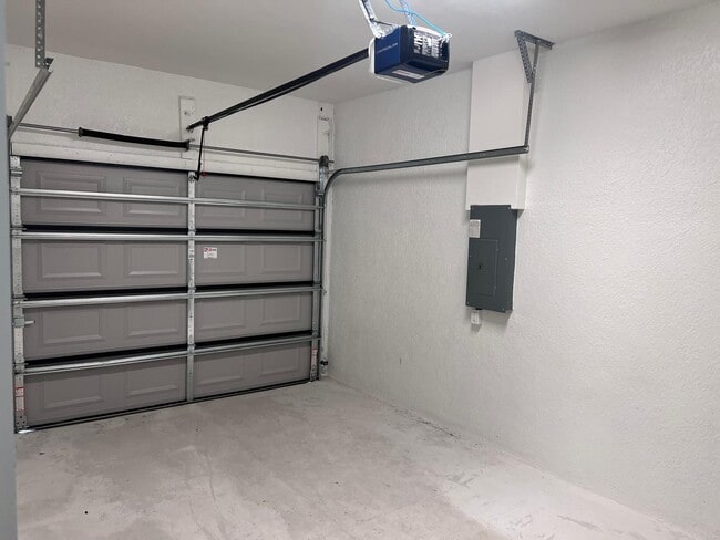 4723 Golfview Ct in Lehigh Acres, FL - Building Photo - Building Photo
