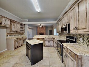 709 W Park Dr in Keller, TX - Building Photo - Building Photo