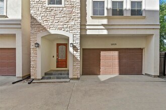 5226 Kiam St in Houston, TX - Building Photo - Building Photo