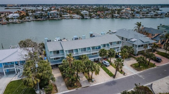 property at 2515 Bay Blvd