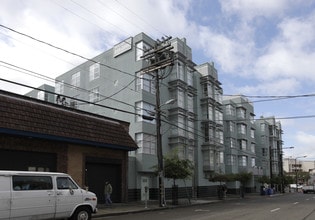 Sterling Haste in Berkeley, CA - Foto de edificio - Building Photo