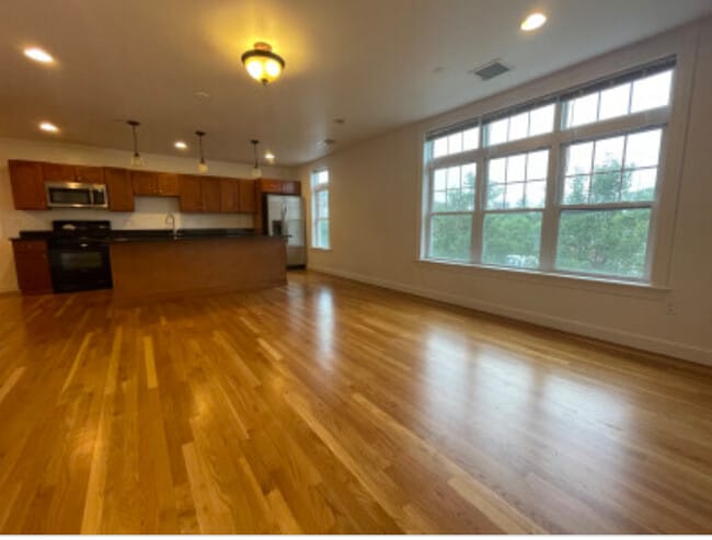 59 Circuit St, Unit 59