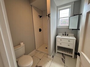 1 Charter St in Exeter, NH - Building Photo - Building Photo