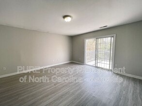 143 Carrion Ln in Candler, NC - Building Photo - Building Photo