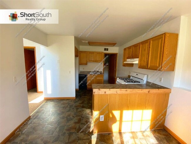 1236 Jack Pine Way in Kalamazoo, MI - Building Photo - Building Photo