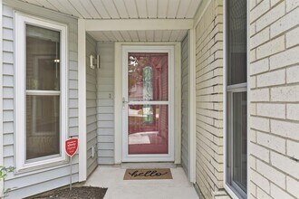 19 Sylvan Forest Dr in Spring, TX - Foto de edificio - Building Photo