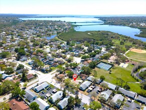 2009 Sheffield Ct in Oldsmar, FL - Building Photo - Building Photo