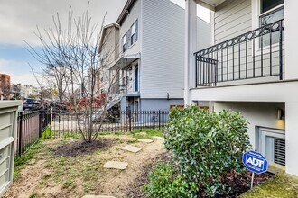 1227 Morse St NE, Unit 1 in Washington, DC - Building Photo - Building Photo