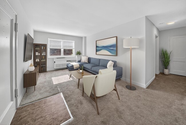 Croydon Manor Apartments in Silver Spring, MD - Foto de edificio - Building Photo