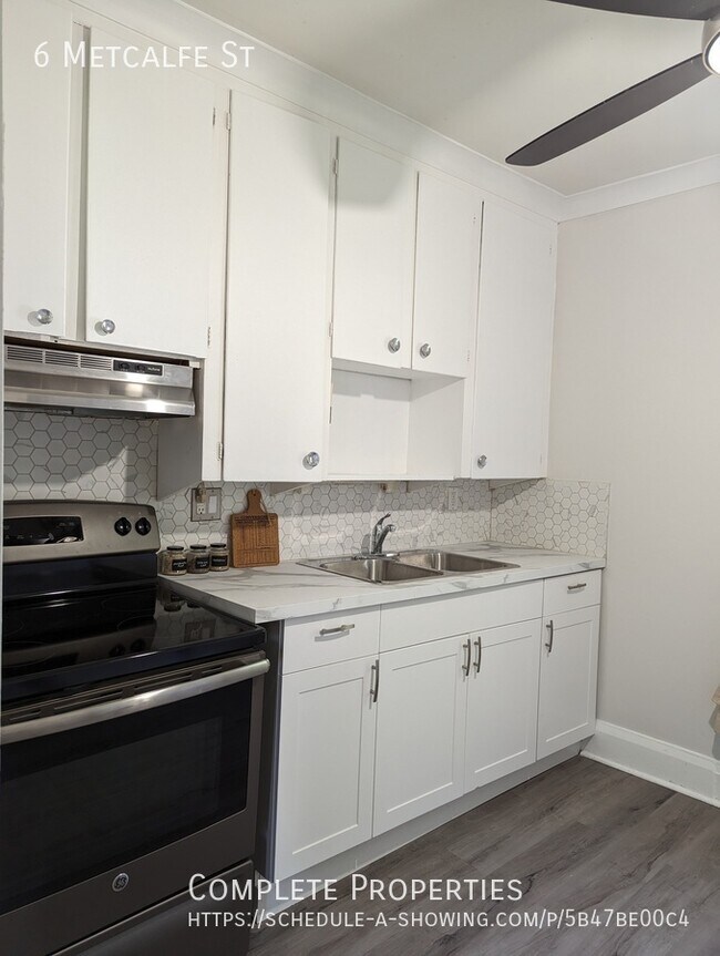 6 Metcalfe St in Thorold, ON - Building Photo - Building Photo