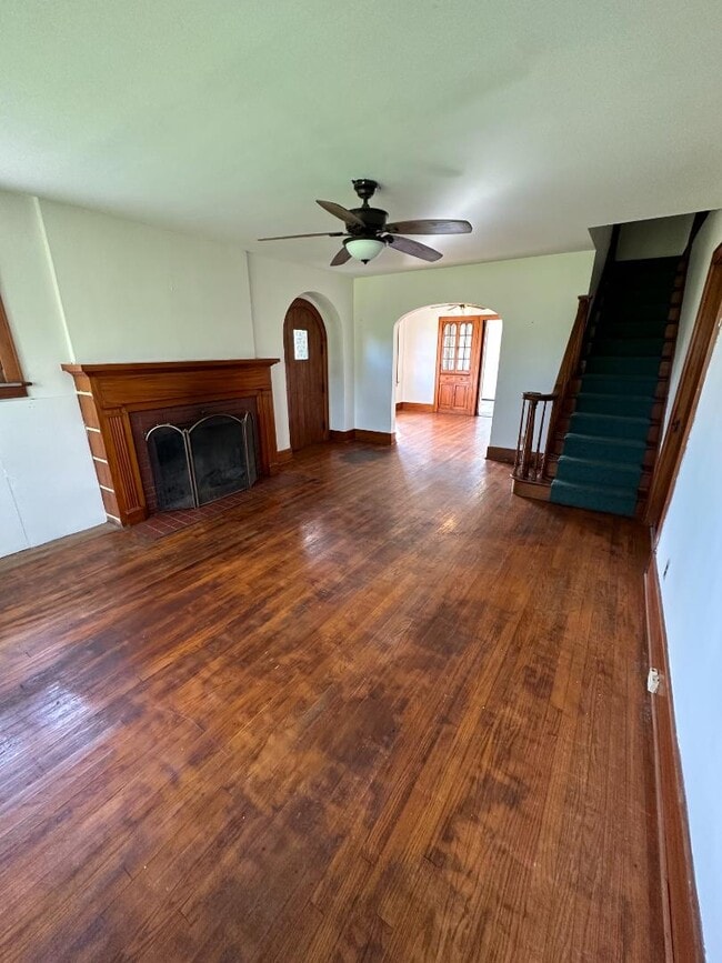 property at 2079 US-9W