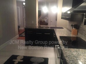 18 West St in Everett, MA - Building Photo - Building Photo