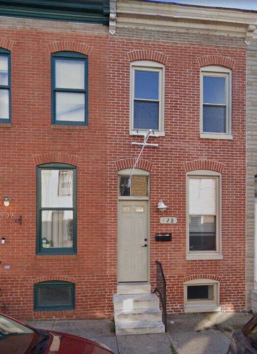128 N Belnord Ave in Baltimore, MD - Building Photo