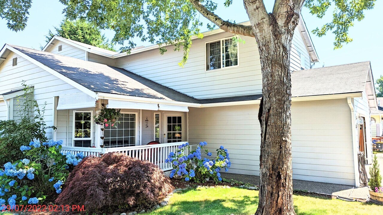 17180 Sawyer St SE in Monroe, WA - Building Photo