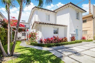 6966 Byron Ave, Unit 104 in Miami Beach, FL - Building Photo - Building Photo