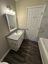 108 E Edgewood Dr in Nicholasville, KY - Building Photo - Building Photo