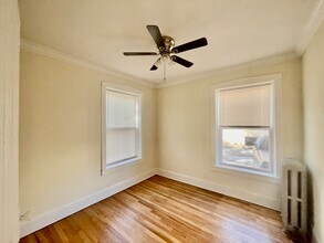 2536 W Thorndale Ave in Chicago, IL - Building Photo - Building Photo