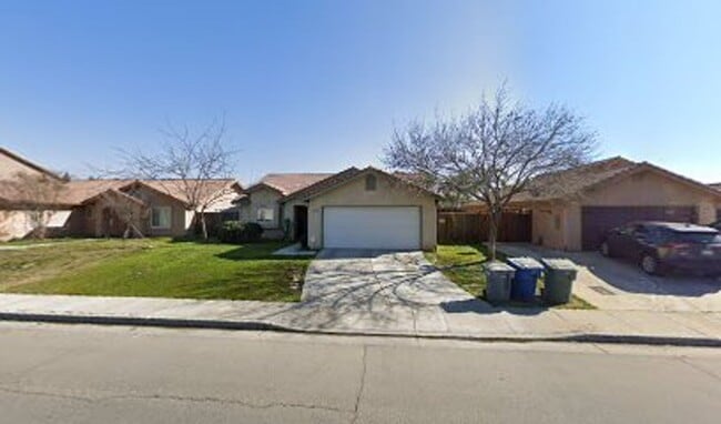 property at 2042 Romolo St