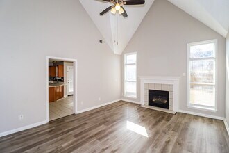 9395 Brancaster Dr in Cordova, TN - Building Photo - Building Photo