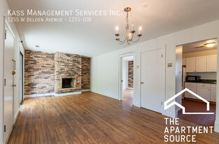 1251 W Belden Ave, Unit 10B in Chicago, IL - Building Photo