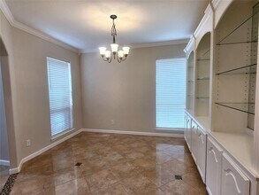 2521 Fair Oak St in Pearland, TX - Foto de edificio - Building Photo