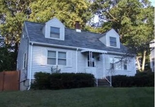 107 Cumpstone Dr in Hamden, CT - Building Photo - Building Photo