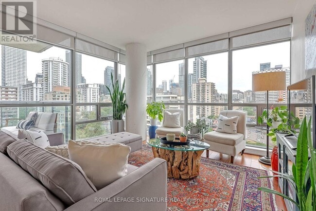 property at 285-1285 Mutual St