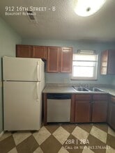 912 16th St in Port Royal, SC - Building Photo - Building Photo