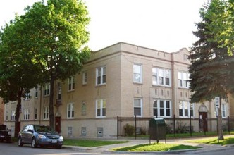 4956 W Belden Ave in Chicago, IL - Building Photo - Building Photo