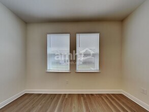 5945 Sycamore Pl St in St. Cloud, FL - Building Photo - Building Photo