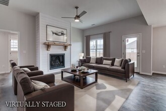 994 S Foxboro Trail in Nixa, MO - Building Photo - Building Photo