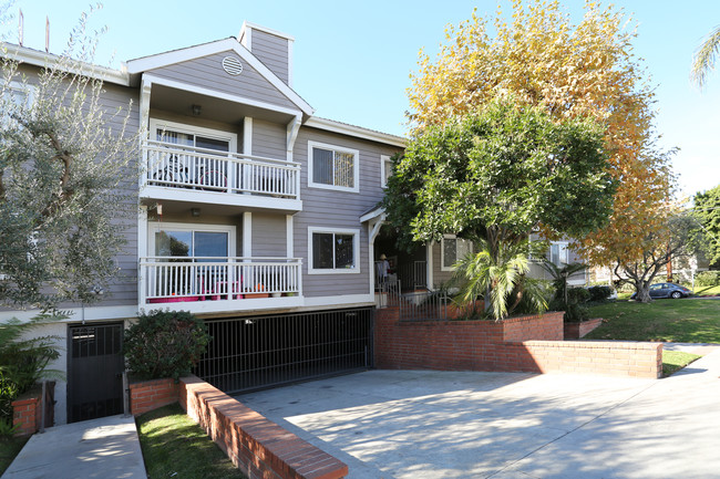 3609 Vinton Ave in Los Angeles, CA - Foto de edificio - Building Photo