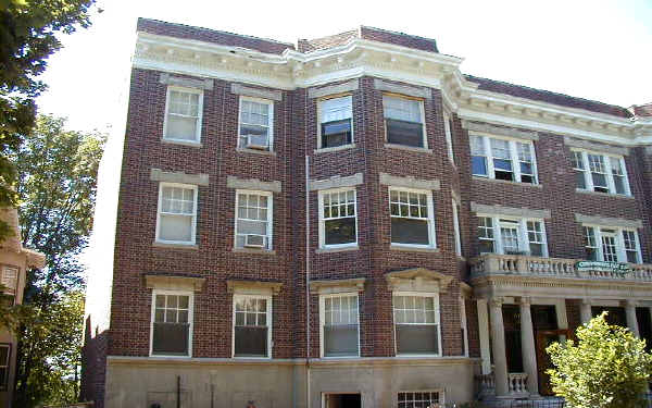 95-97 Mason Ter in Brookline, MA - Foto de edificio