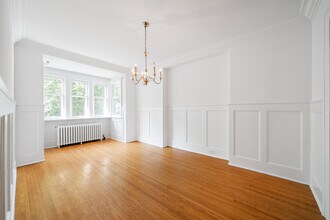 207 Glengrove Ave W in Toronto, ON - Building Photo - Building Photo