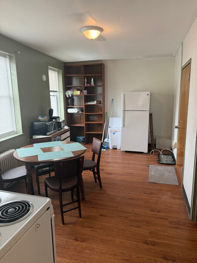 43 Broadway in Saranac Lake, NY - Building Photo - Building Photo