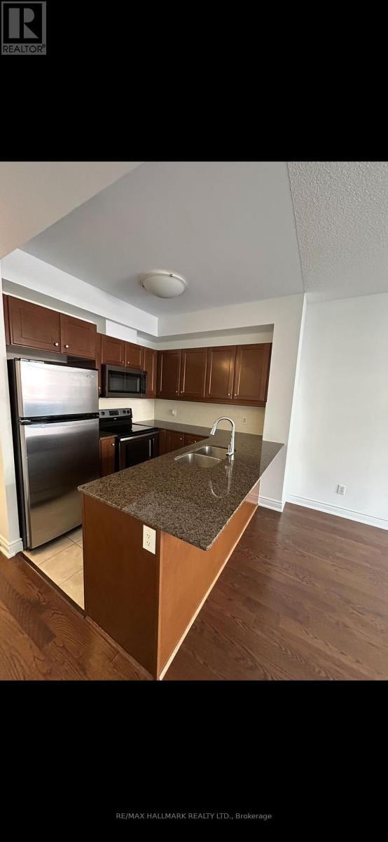 281-281 Woodbridge Ave in Vaughan, ON - Building Photo - Building Photo