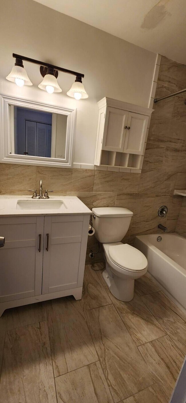 3831 Beacon Hill Rd in Jupiter, FL - Building Photo - Building Photo