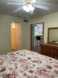 2832 S Bartell Dr photo'