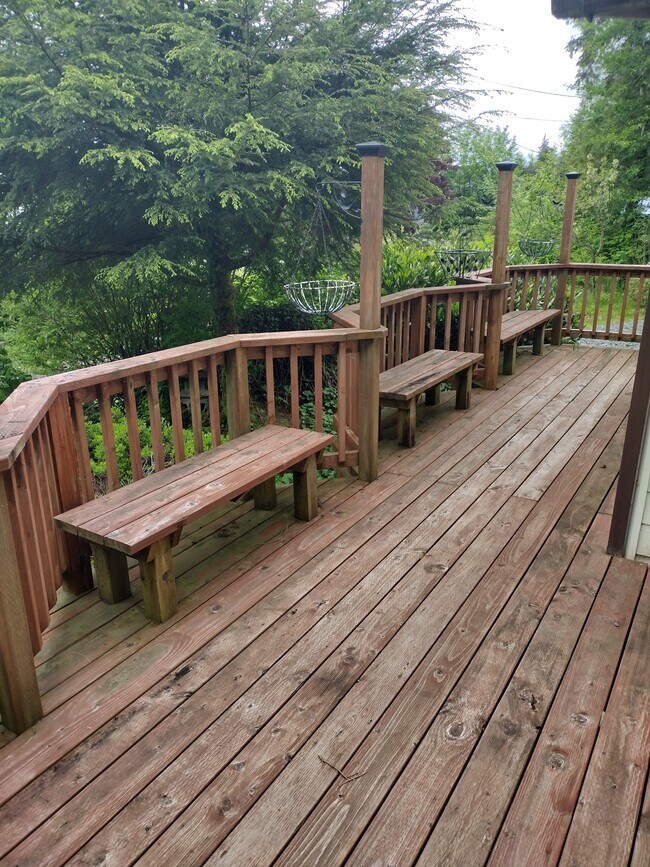 6572 Vista Dr in Ketchikan, AK - Building Photo - Building Photo