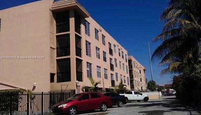 13455 NE 10th Ave in North Miami, FL - Building Photo - Building Photo