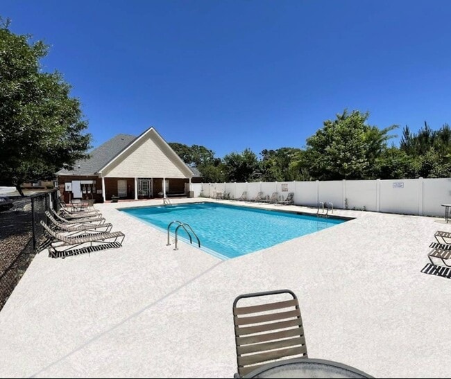 High Grove Apartments
