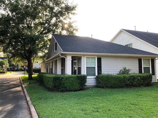property at 3946 Town Park Ln