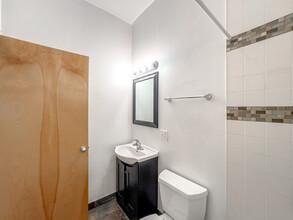 2835 N Damen Ave, Unit J05P in Chicago, IL - Foto de edificio - Building Photo